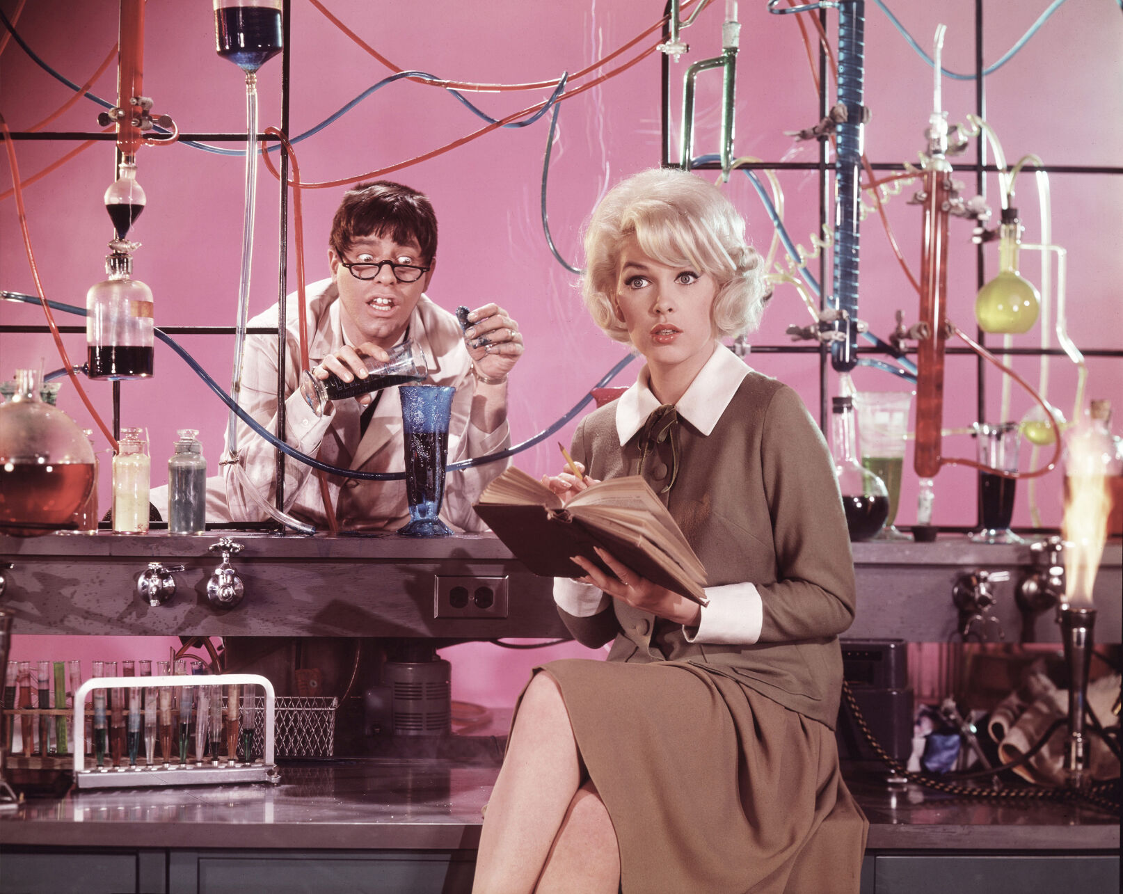 Actress Stella Stevens of 'Nutty Professor' and 'Poseidon Adventure' dies at 84